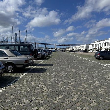 Lisbon Cosy Boat Otel Dış mekan fotoğraf