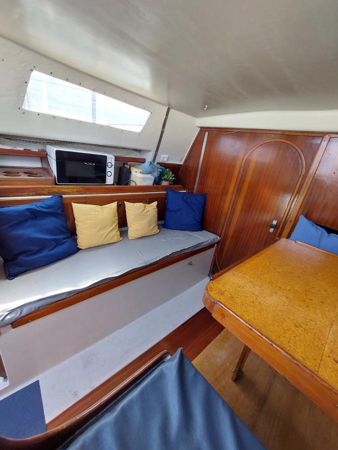 Lisbon Cosy Boat Otel Dış mekan fotoğraf