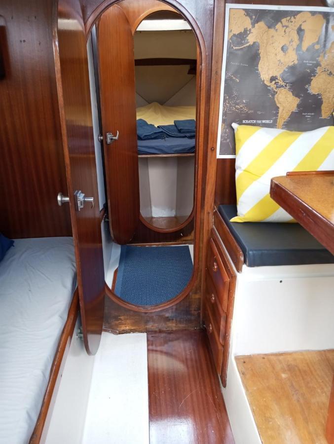 Lisbon Cosy Boat Otel Dış mekan fotoğraf